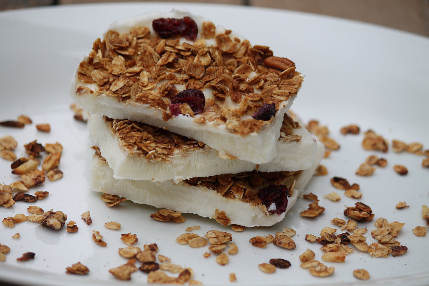 Ginger, Cardamom & Fig Granola Frozen Yoghurt Bark with Medjool Dates